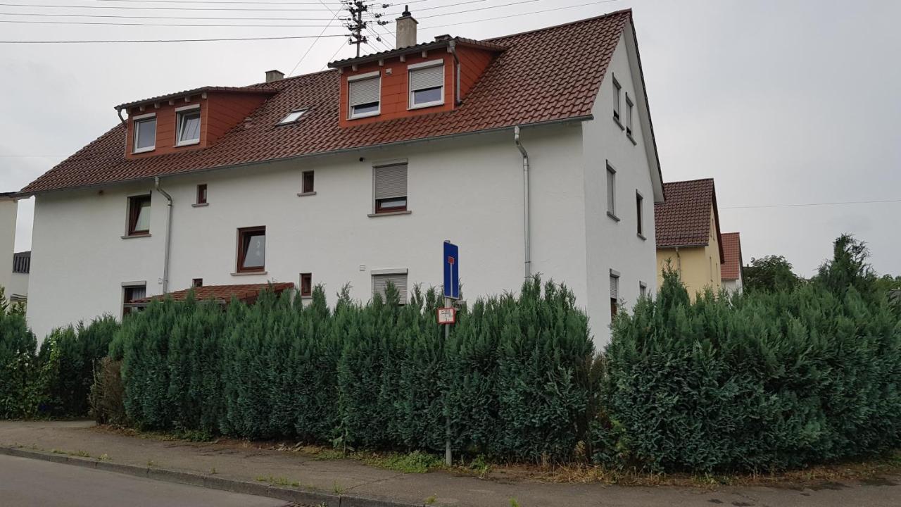 Outletcity Ferienwohnung - Apartment 4 Metzingen  Exterior photo
